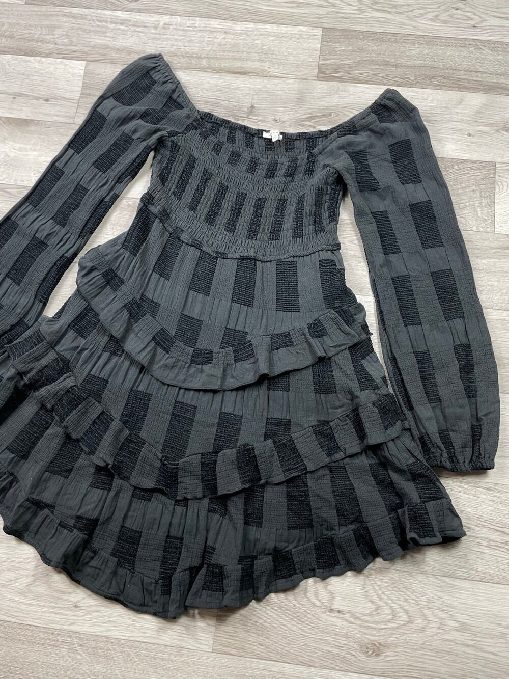 🔥BaeVely Black Square Neck Long Sleeve Asymmetrical Hem Mini Smock Tiered Dress
